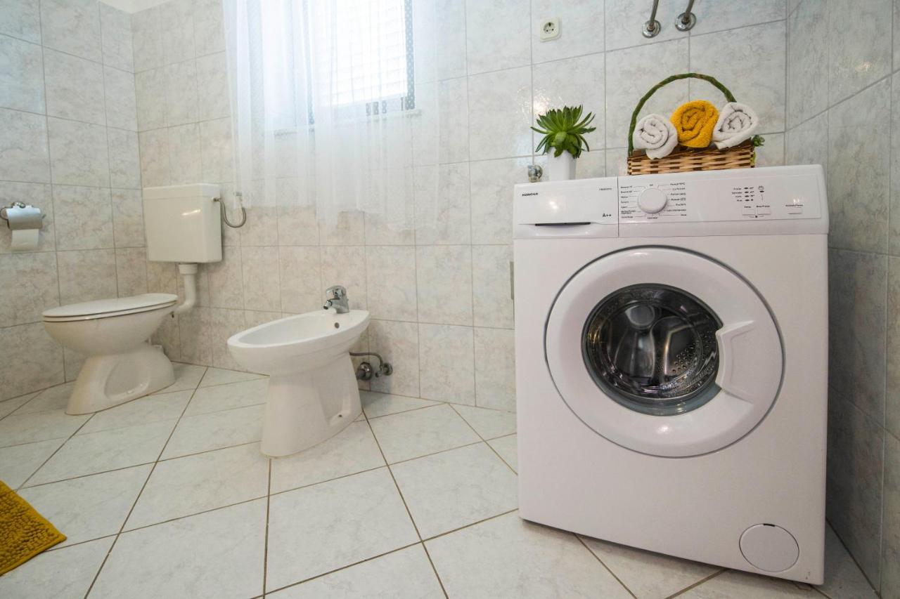3 Bedroom Apartment Antonio Kaštela Extérieur photo
