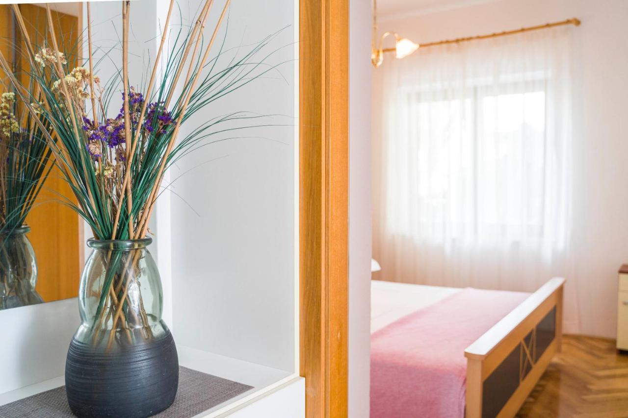 3 Bedroom Apartment Antonio Kaštela Extérieur photo